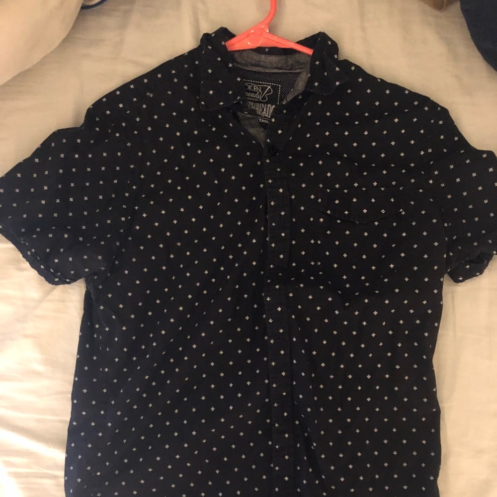 Men’s short sleeve button up